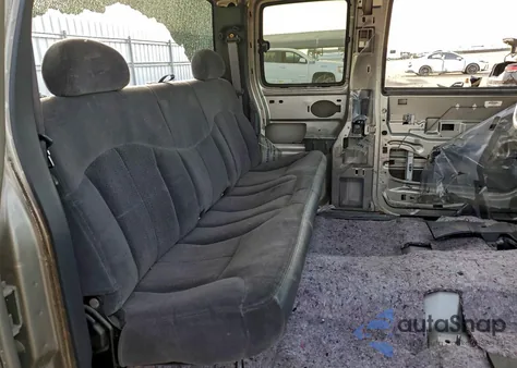 2002 Chevrolet Silverado C1500 z USA, uszkodzony, nr VIN 2GCEC19V721407967